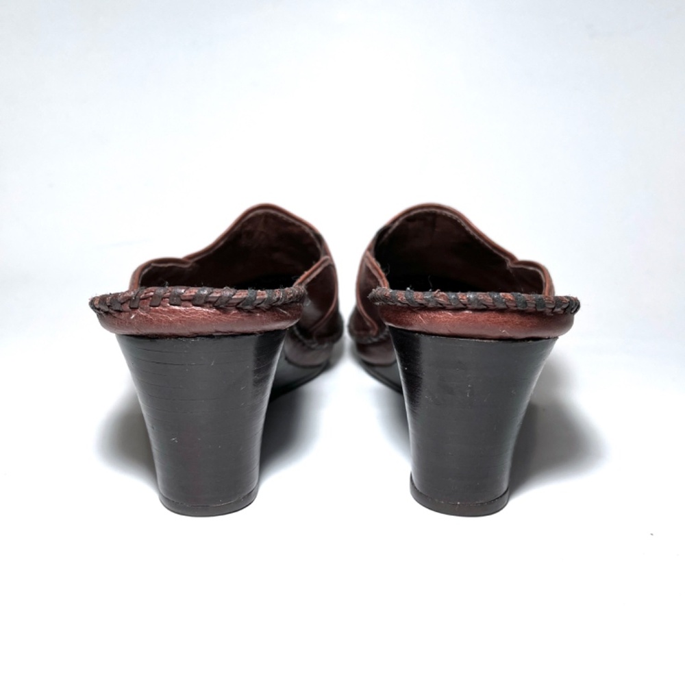 Clarks Artisan Brown Leather Stitched Swirl Wedge Mules Clogs - Picture 8 of 10